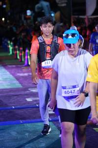 BIB: 351, 4047
                            <button type="button" onclick="openModal(26225301)" class="btn btn-primary btn-sm float-right btn-popup" data-toggle="modal" data-target=".modal-high-quality">
                        <i class="fas fa-shopping-cart"></i> Add to Cart
                    </button>
                                            <button type="button" onclick="isThisMe(26225301, true)" class="btn btn-success btn-sm float-right btn-popup btn-isme hidden" data-toggle="tooltip" data-placement="bottom" title="นี่คือรูปของคุณใช่ไหม คลิกที่นี่เพื่อเอาเข้าอัลบั้ม">
                        <i class="fas fa-plus"></i> Add to album
                    </button>
                    <button type="button" onclick="isThisMe(26225301, false)" class="btn btn-warning btn-sm float-right btn-popup btn-isnotme hidden">
                        <i class="fas fa-ban"></i> Remove from album
                    </button>